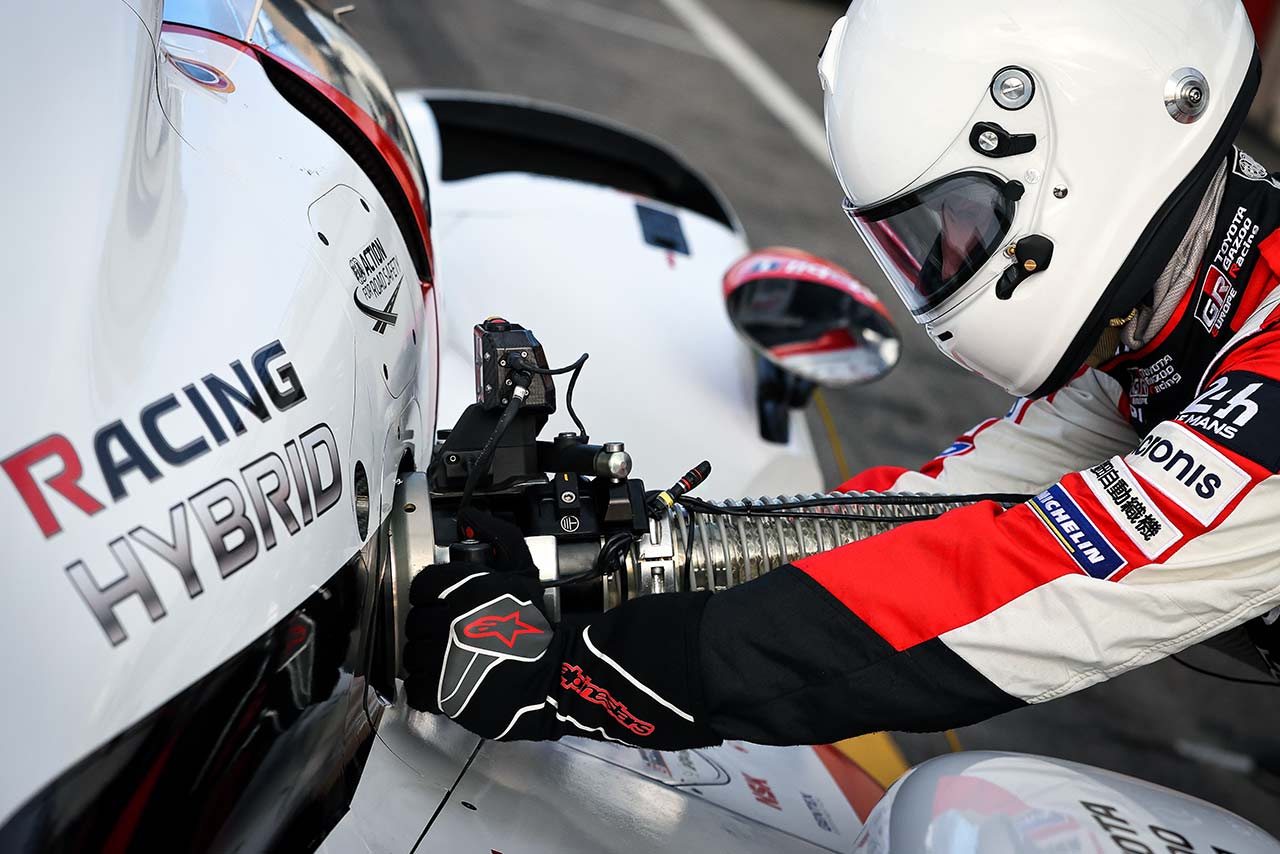 フランスのポールリカールでテストを行うトヨタGAZOO RacingのGR010ハイブリッド