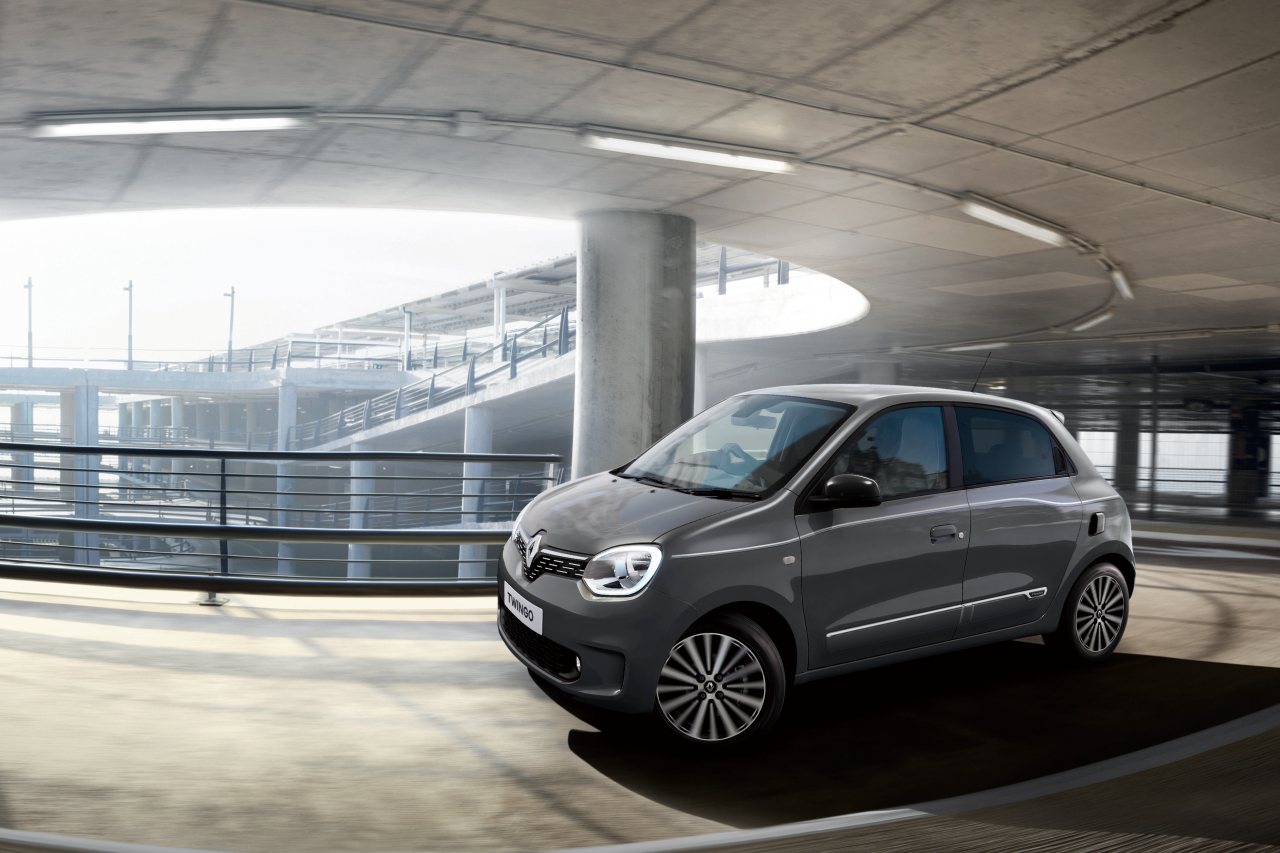 5速マニュアルトランスミッションを駆使して思いのままにドライブを楽しめる『ルノー・トゥインゴ インテンス　MT』が登場