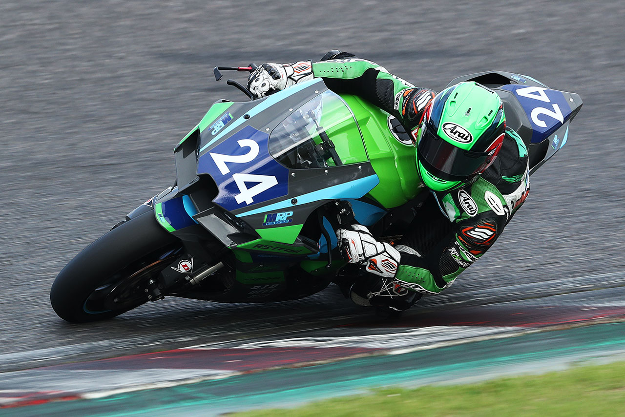 新型カワサキZX-10Rで参戦する、松崎克哉選手（MATSUBA RACINGPROJECT&RS-ITOH）