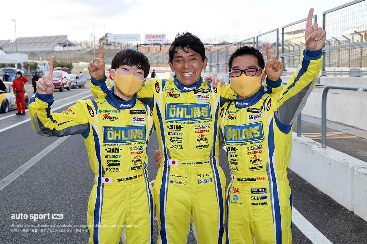 2022年スーパー耐久第1戦鈴鹿を制したOHLINS Roadster NATS（山野哲也／金井亮忠／野島俊哉）