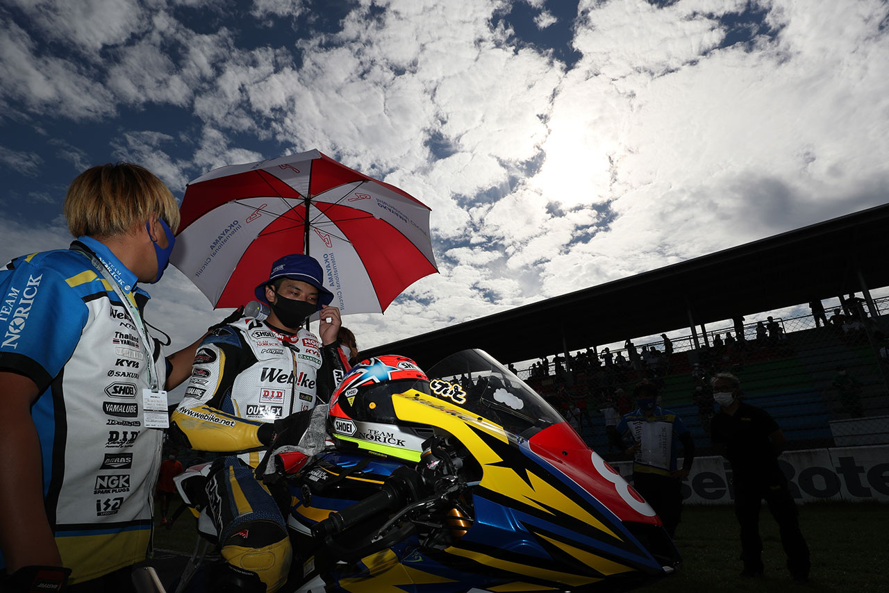 1番グリッドにつく阿部恵斗選手。自身2度目