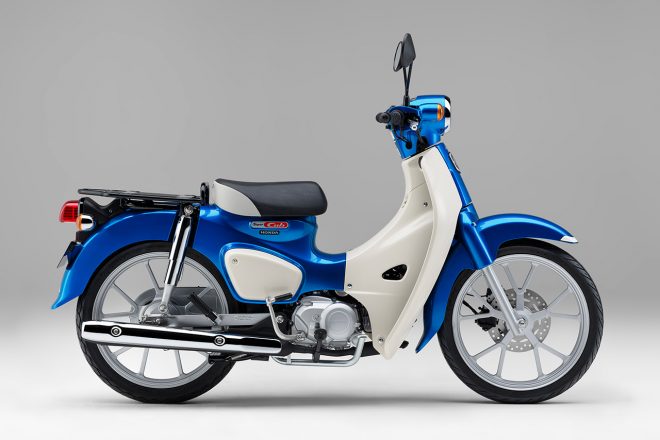 『ホンダ・スーパーカブ 110』 （グリントウェーブブルーメタリック）