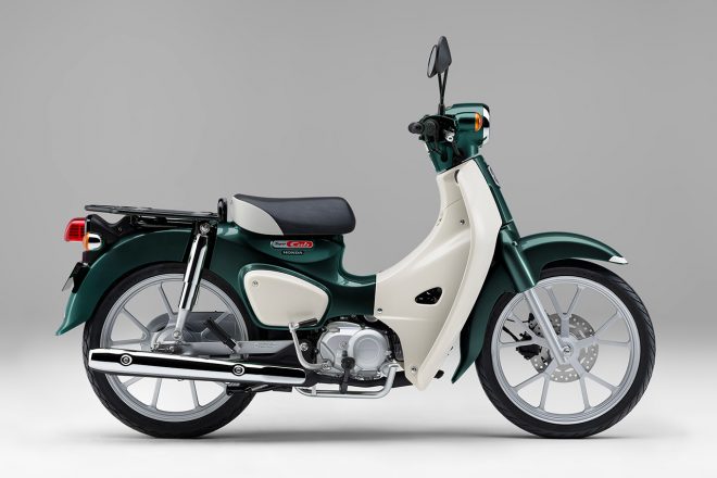 『ホンダ・スーパーカブ 110』（タスマニアグリーンメタリック）