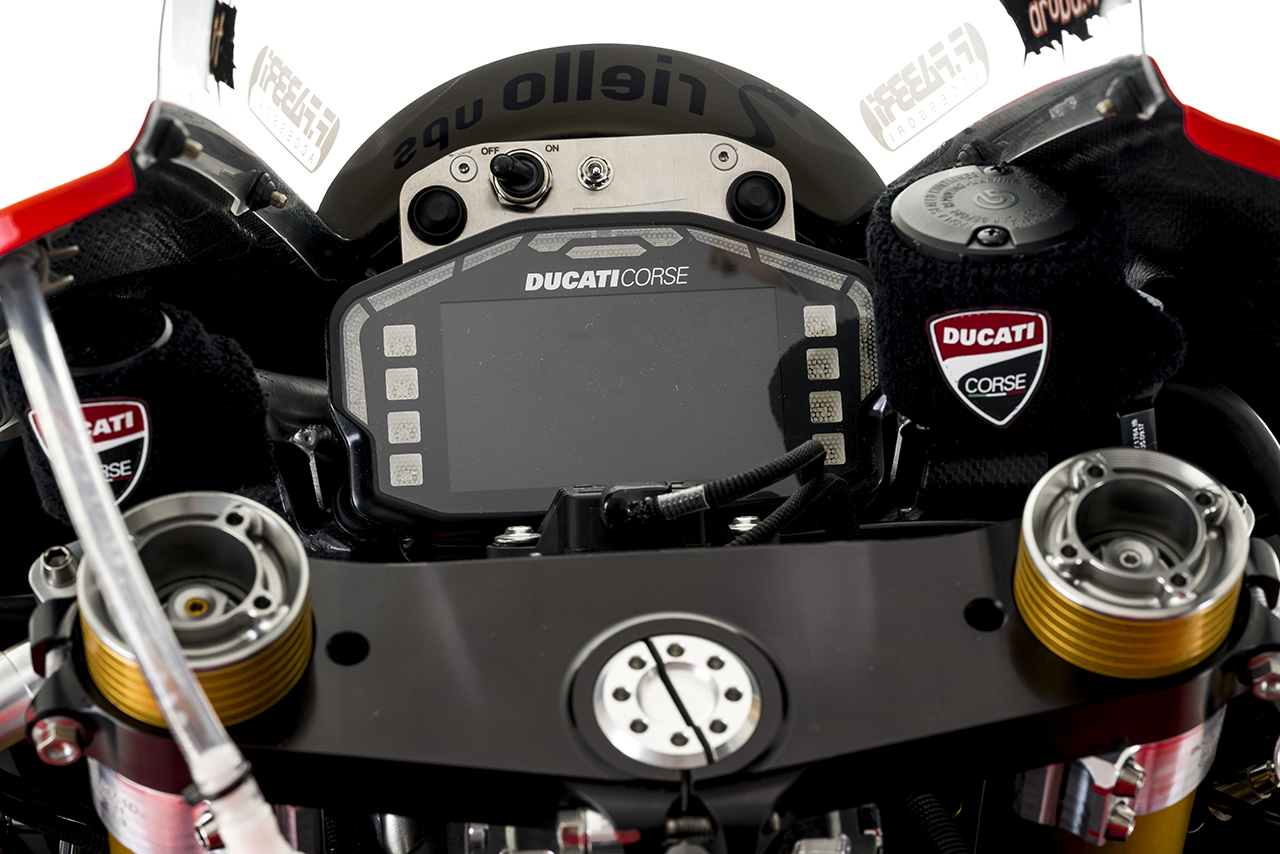 2022SBK：アルバロ・バウティスタとマイケル・ルーベン・リナルディ（Aruba.it Racing - Ducati）が駆るドゥカティ・パニガーレV4R