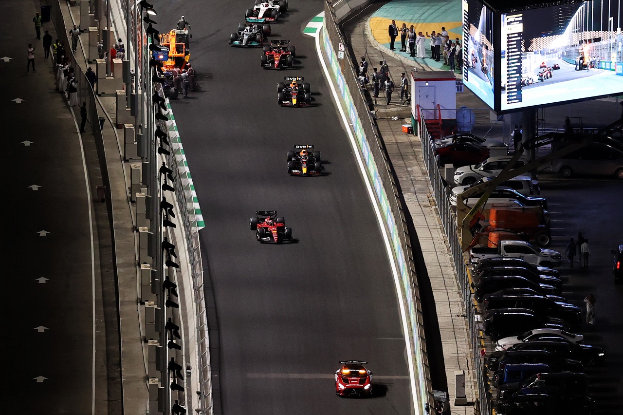 2022年F1第2戦サウジアラビアGP決勝　セーフティカーが出動