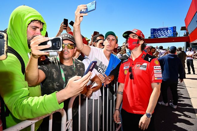 金曜日に行われたピットウォーク、フランセスコ・バニャイア／2022MotoGP第3戦アルゼンチンGP