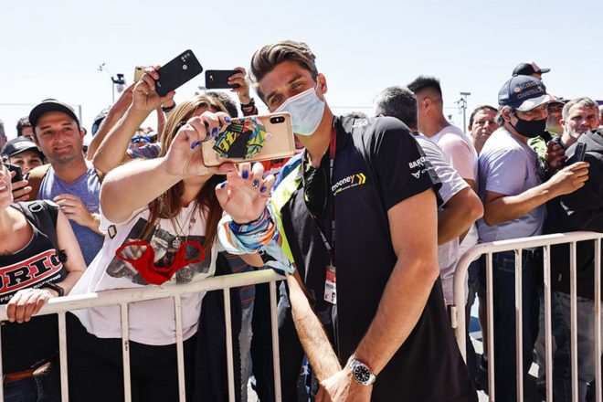 金曜日に行われたピットウォーク、ルカ・マリーニ／2022MotoGP第3戦アルゼンチンGP