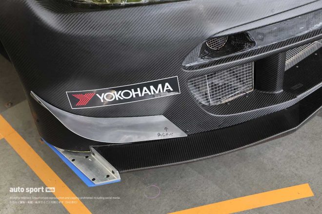 富士でのシェイクダウン時のフロントカナードは1枚