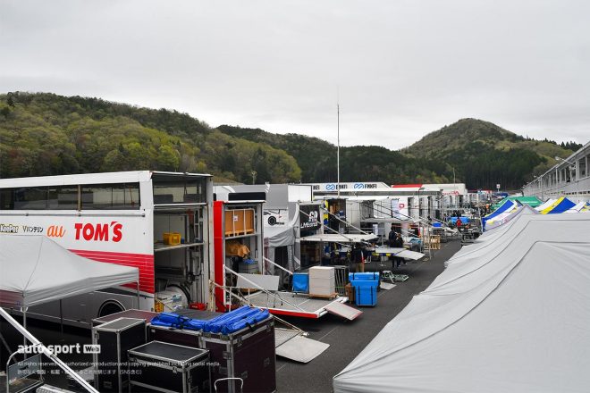 スーパーGT第1戦岡山　搬入日のパドックの様子