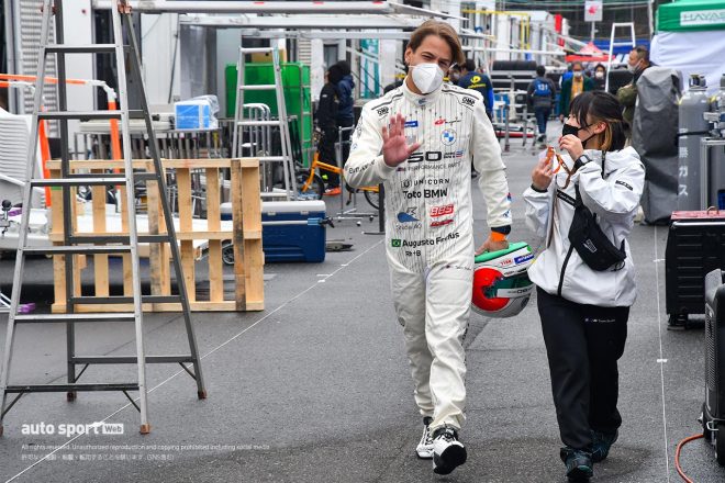 Studie BMW M4のアウグスト・ファーフス