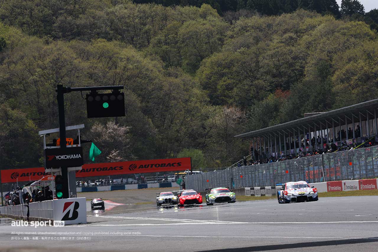 2022スーパーGT第1戦岡山　DENSO KOBELCO SARD GR Supra（関口雄飛／中山雄一）