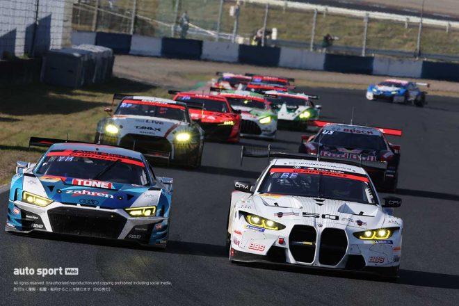 アウグスト・ファーフスのStudie BMW M4に仕掛けるTeam LeMans Audi R8 LMSの片山義章