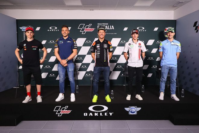 2022MotoE第3戦イタリア大会のプレスカンファレンスに出席したライダー