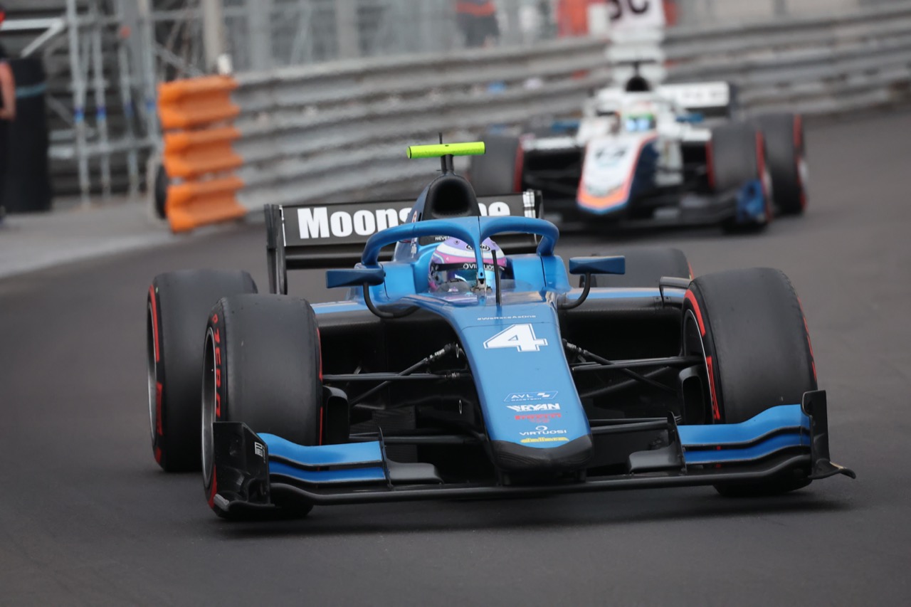 佐藤万璃音（ビルトゥジ・レーシング）