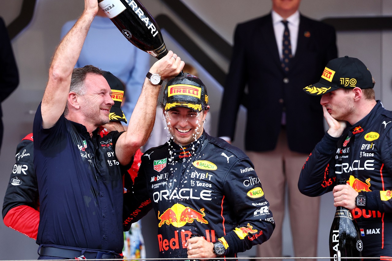 2022年F1第7戦モナコGP表彰式　セルジオ・ペレス（レッドブル）が優勝