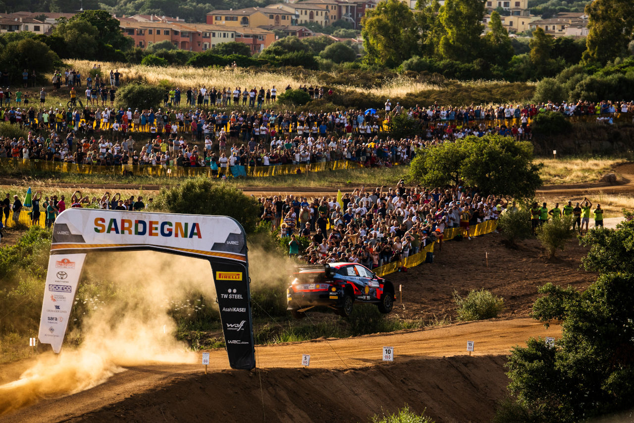 シェイクダウンに続きSS1でもベストタイムを刻んだティエリー・ヌービル（ヒョンデi20 Nラリー1）　2022年WRC第5戦ラリー・イタリア・サルディニア