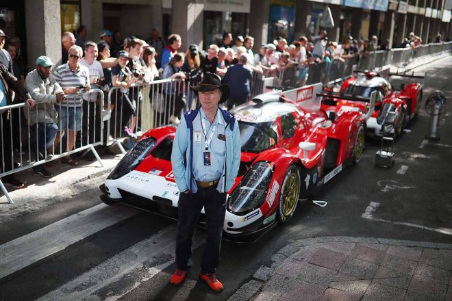 スクーデリア・キャメロン・グリッケンハウスを率いるジム・グリッケンハウス