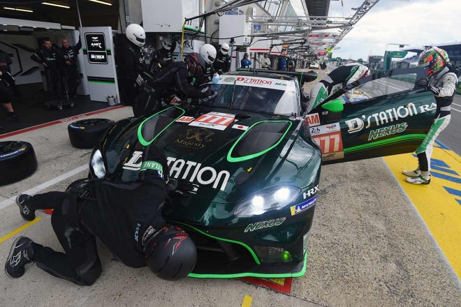 Dステーション・レーシングの777号車アストンマーティン・バンテージAMR