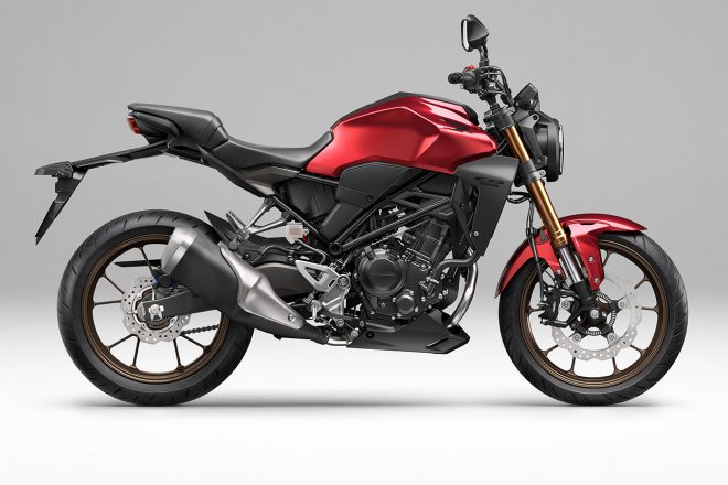 ホンダCB250R（キャンディークロモスフィアレッド）