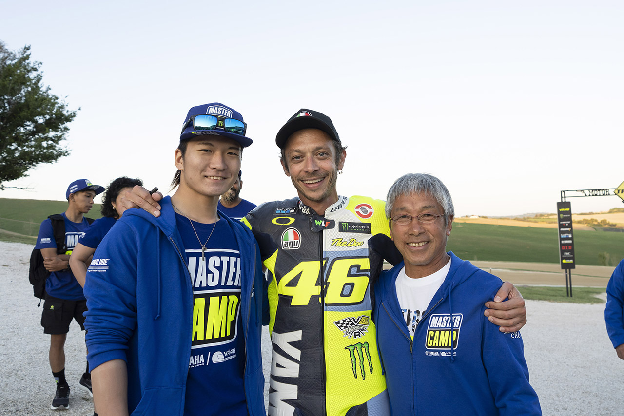 MotoGP | ヤマハVR46マスターキャンプに参加した阿部真生騎。最後には念願のロッシとの対面も