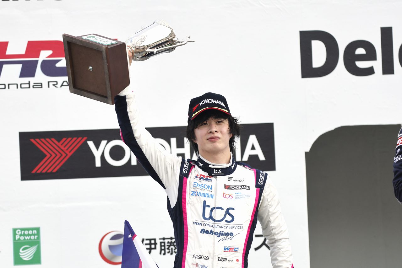 2位表彰台を獲得した大湯都史樹（TCS NAKAJIMA RACING）　2022スーパーフォーミュラ第5戦SUGO