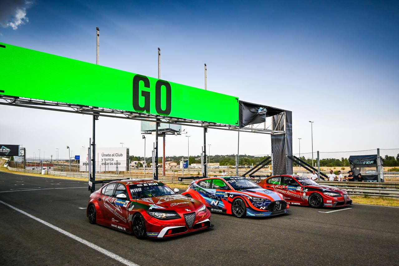 好調マキシム・マルタン（アルファロメオ・ジュリアETCR）は総合4位、僚友ブルーノ・シュペングラーはペナルティに沈む