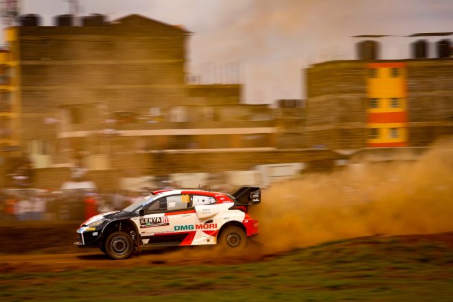 SS1で右リヤのパンクに見舞われたカッレ・ロバンペラ（トヨタGRヤリス・ラリー1）　2022年WRC第6戦サファリ・ラリー・ケニア