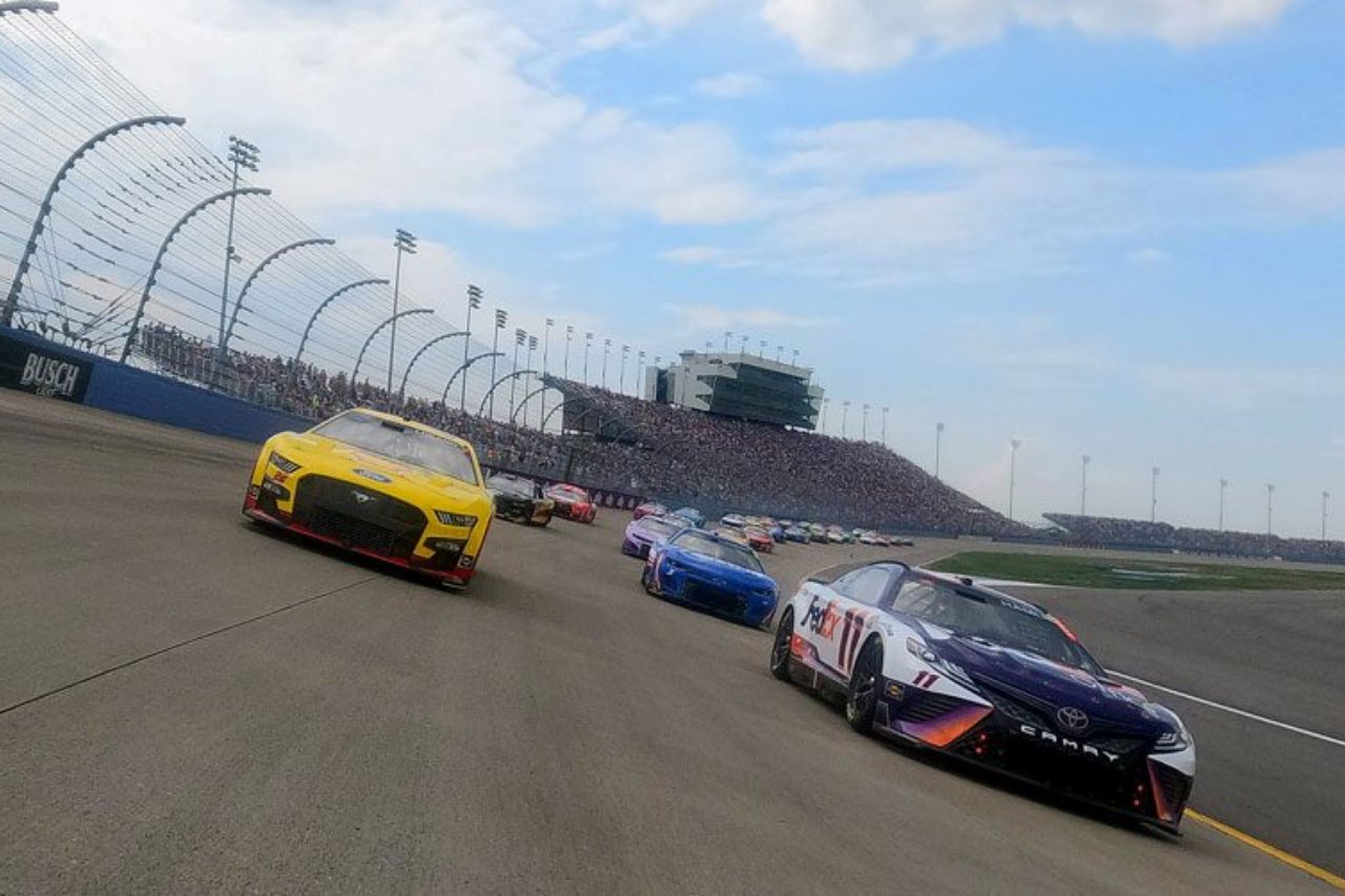 デニー・ハムリン（Joe Gibbs Racing／トヨタ・カムリ）が今季2度目のポールウイナーに