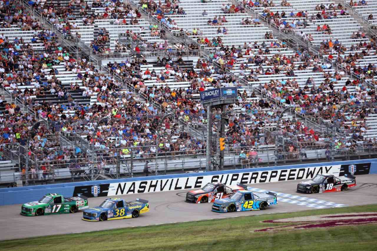 キャンピング・ワールド・トラック・シリーズの第14戦は、ライアン・プリース（David Gilliland Racing／フォードF-150）が制した