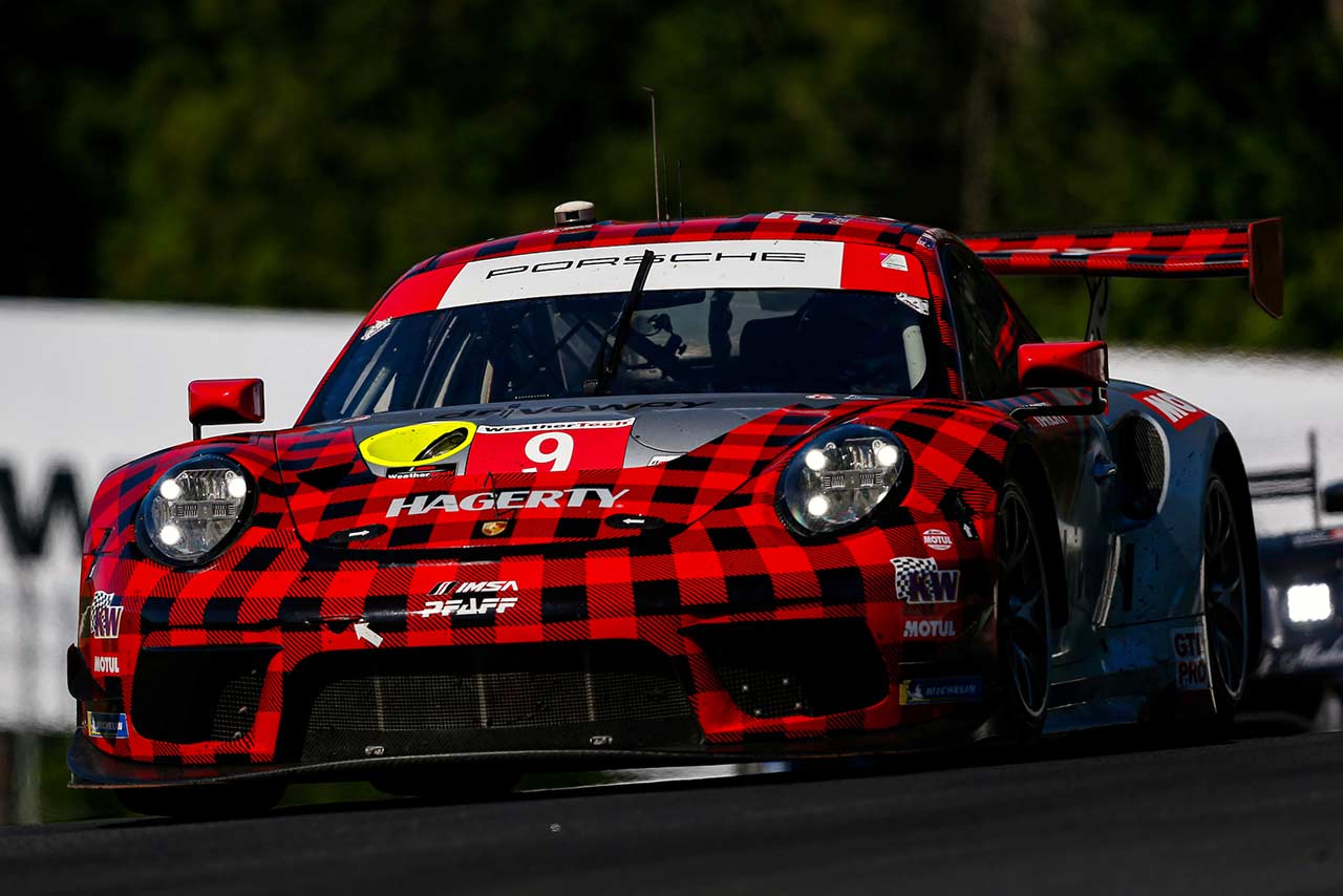 パフ・モータースポーツが2022年のIMSA GTDプロクラスで走らせている9号車ポルシェ911 GT3 R