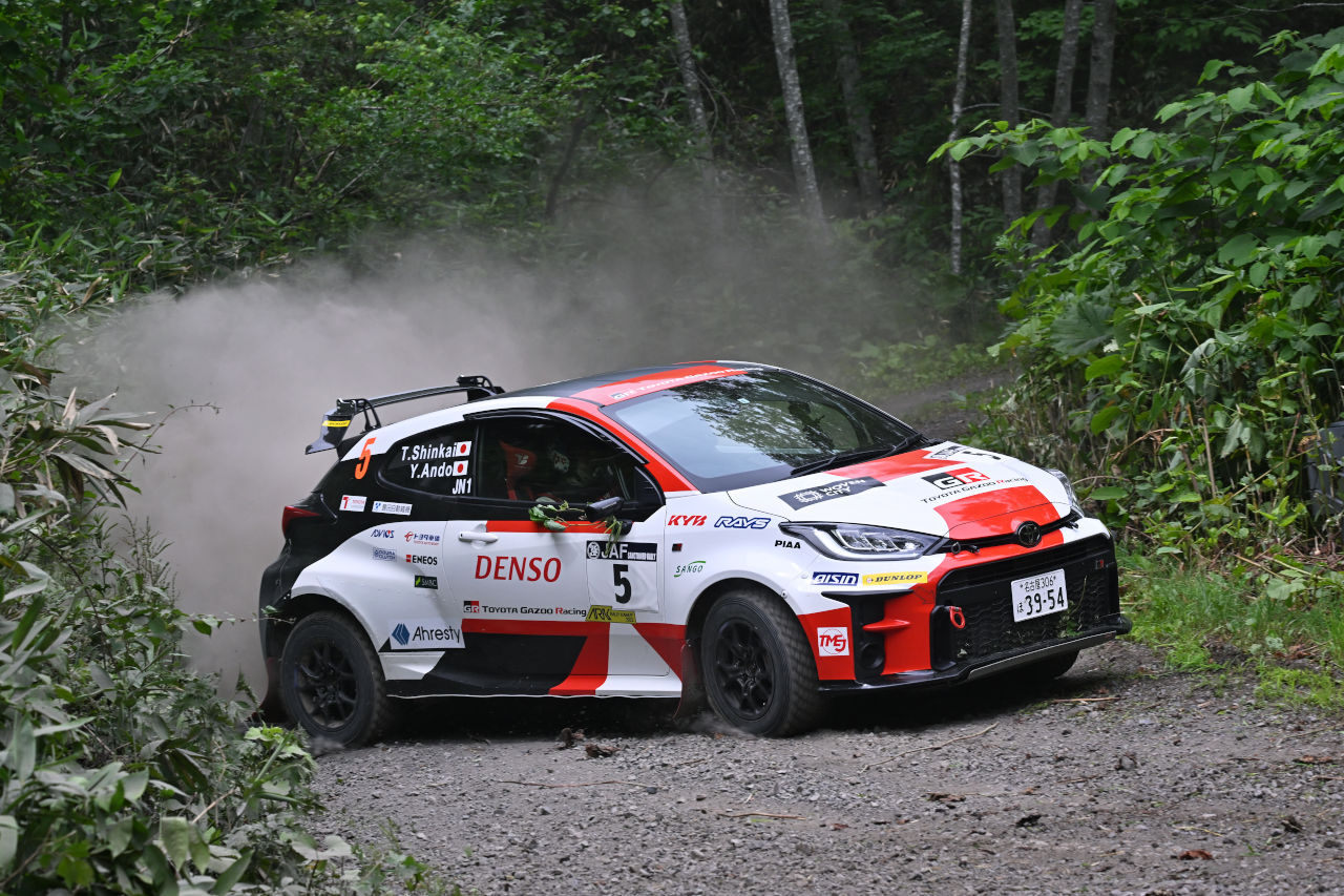 眞貝知志／安藤裕一組（トヨタGRヤリスGR4ラリー）　2022全日本ラリー第6戦カムイ