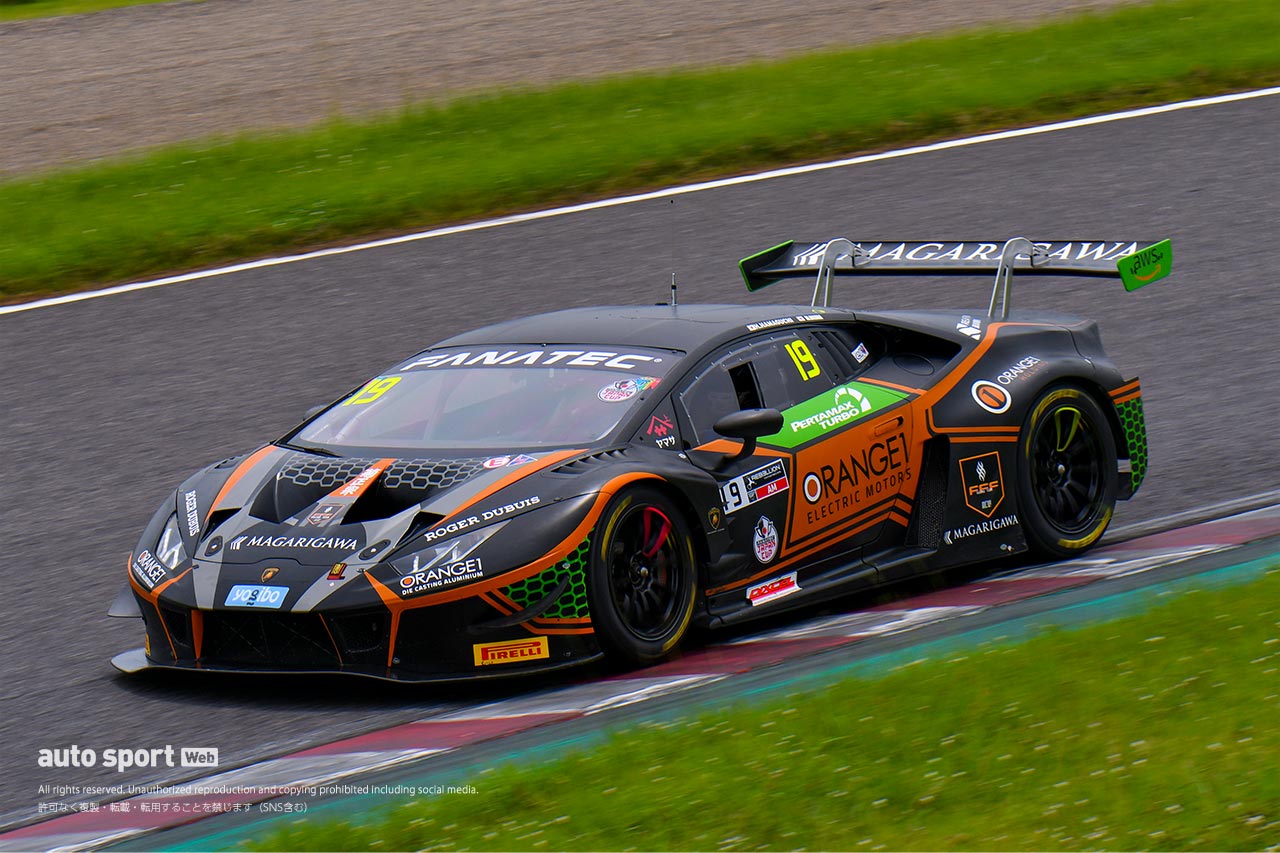 19　JapanCup B-Maxエンジニアリング ランボルギーニ・ウラカンGT3エボ 濱口弘／大蔵峰樹