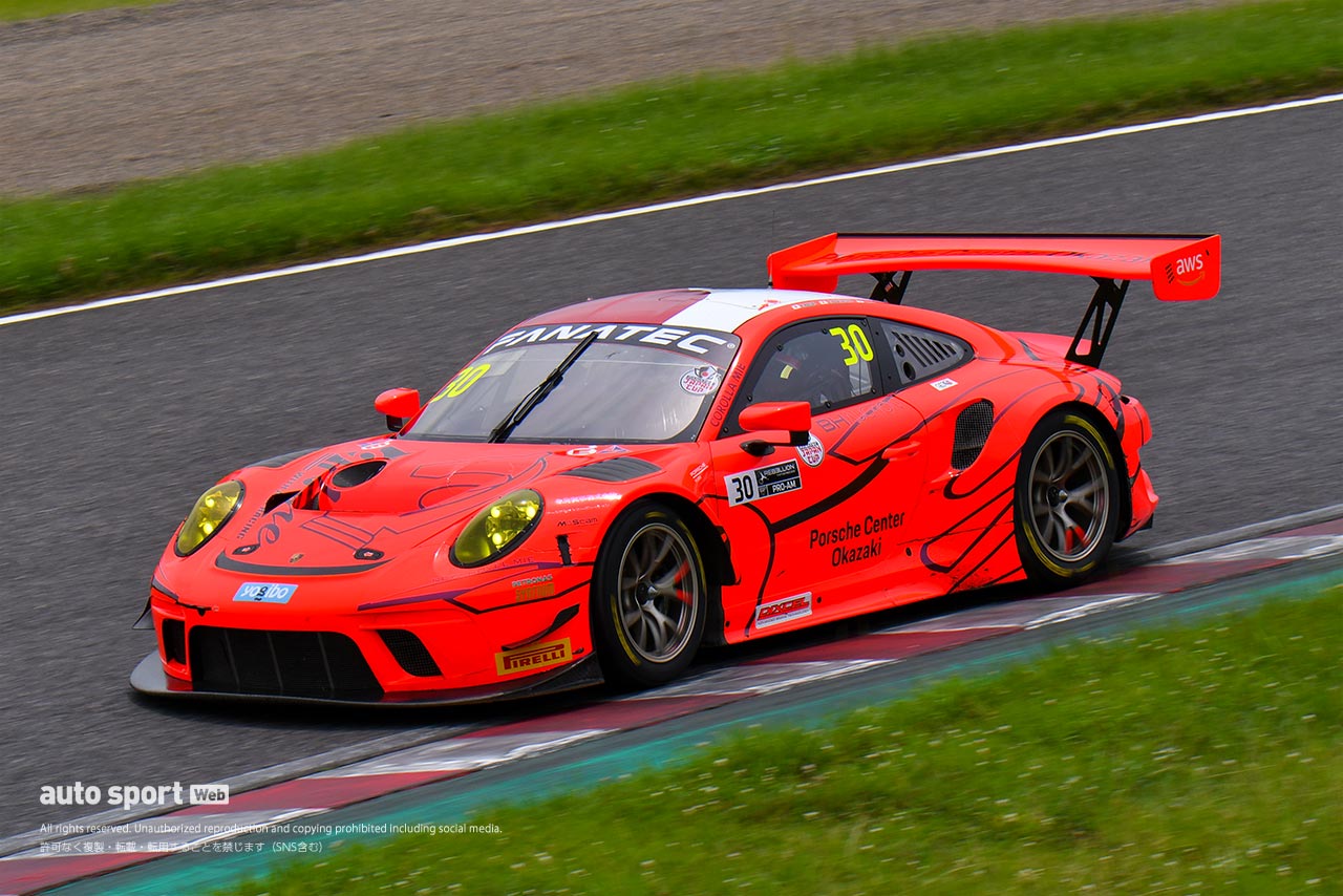 30　JapanCup ポルシェセンター岡崎 ポルシェ911 GT3 R 永井宏明／上村優太