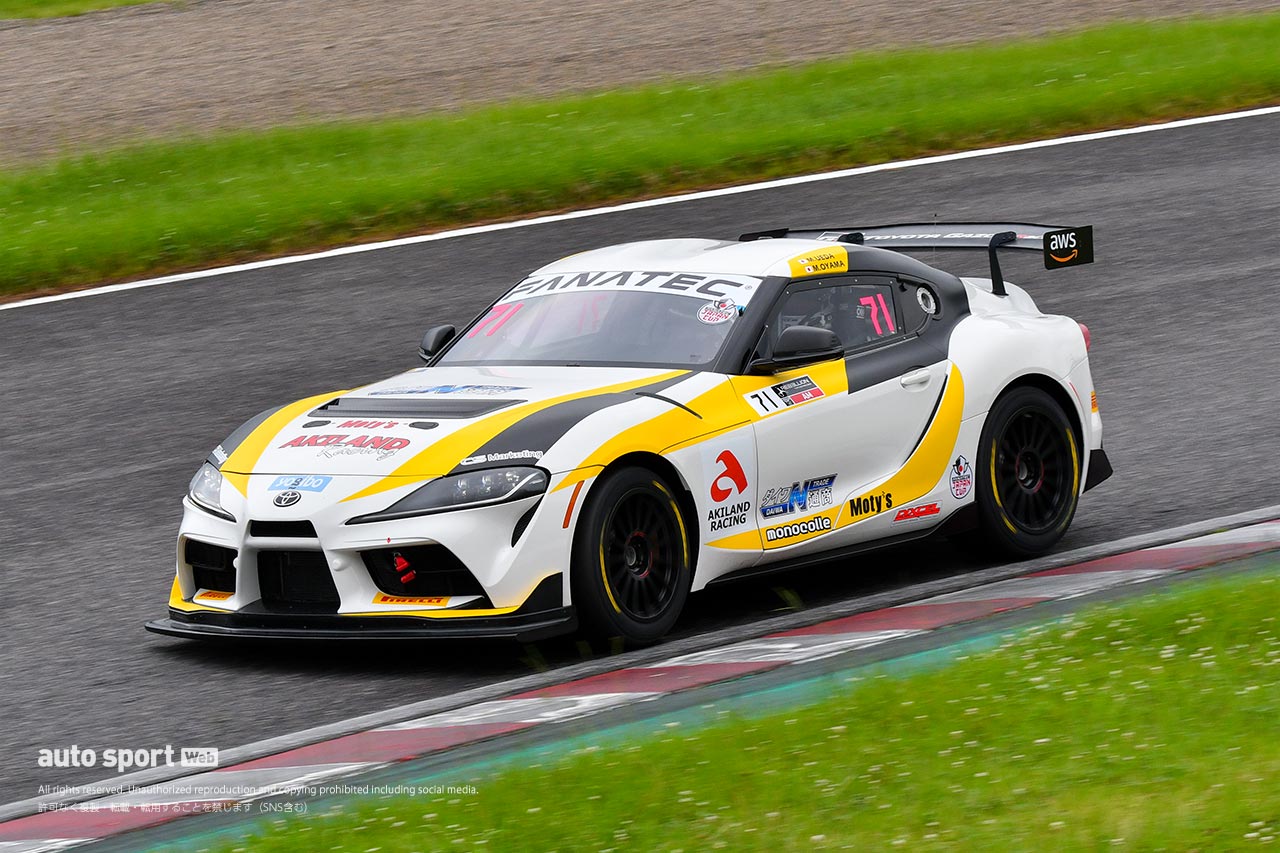 71　JapanCup アキランド・レーシング トヨタGRスープラGT4 大山正芳／植田正幸