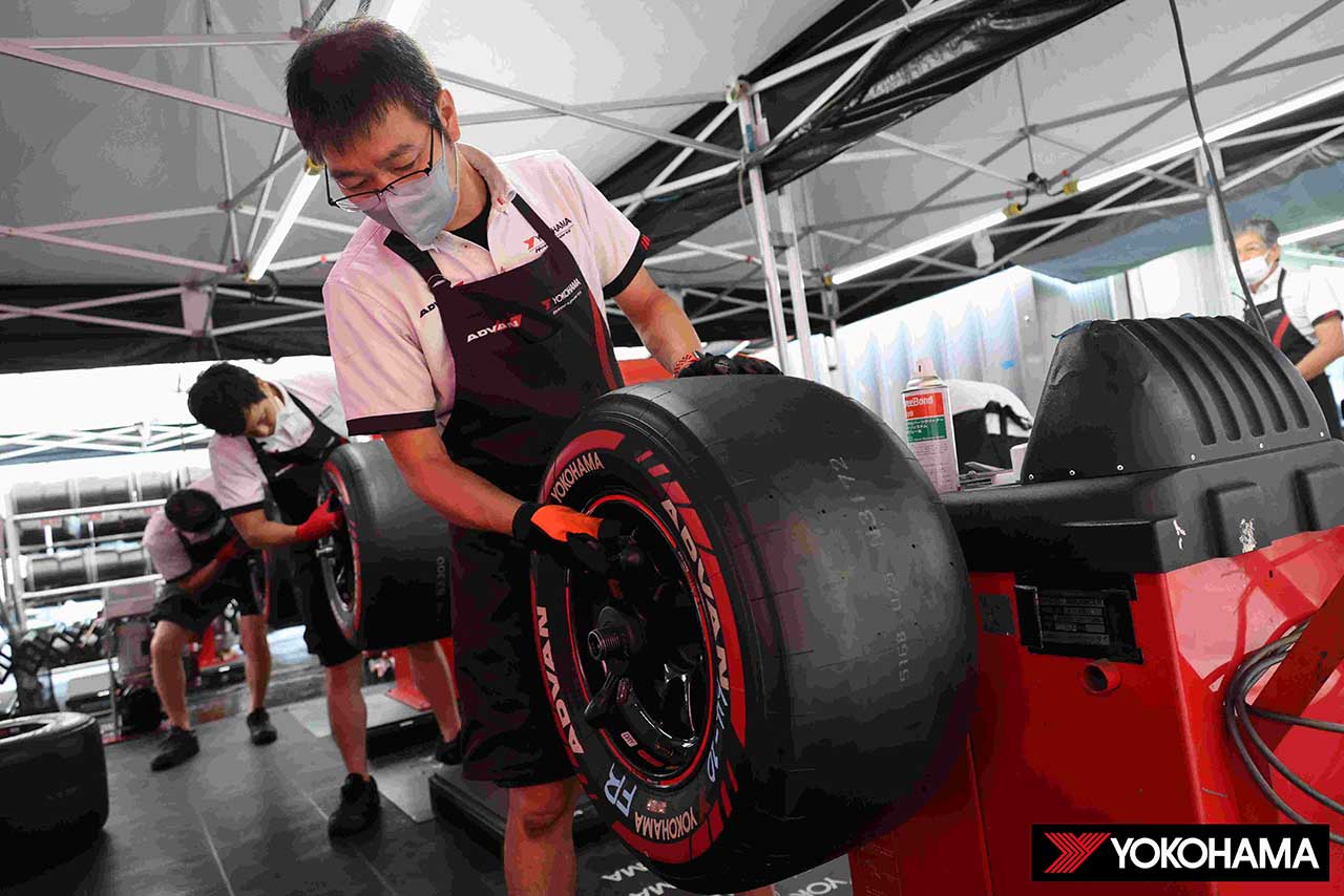 2022スーパーフォーミュラ第6戦富士　ヨコハマタイヤのタイヤテント