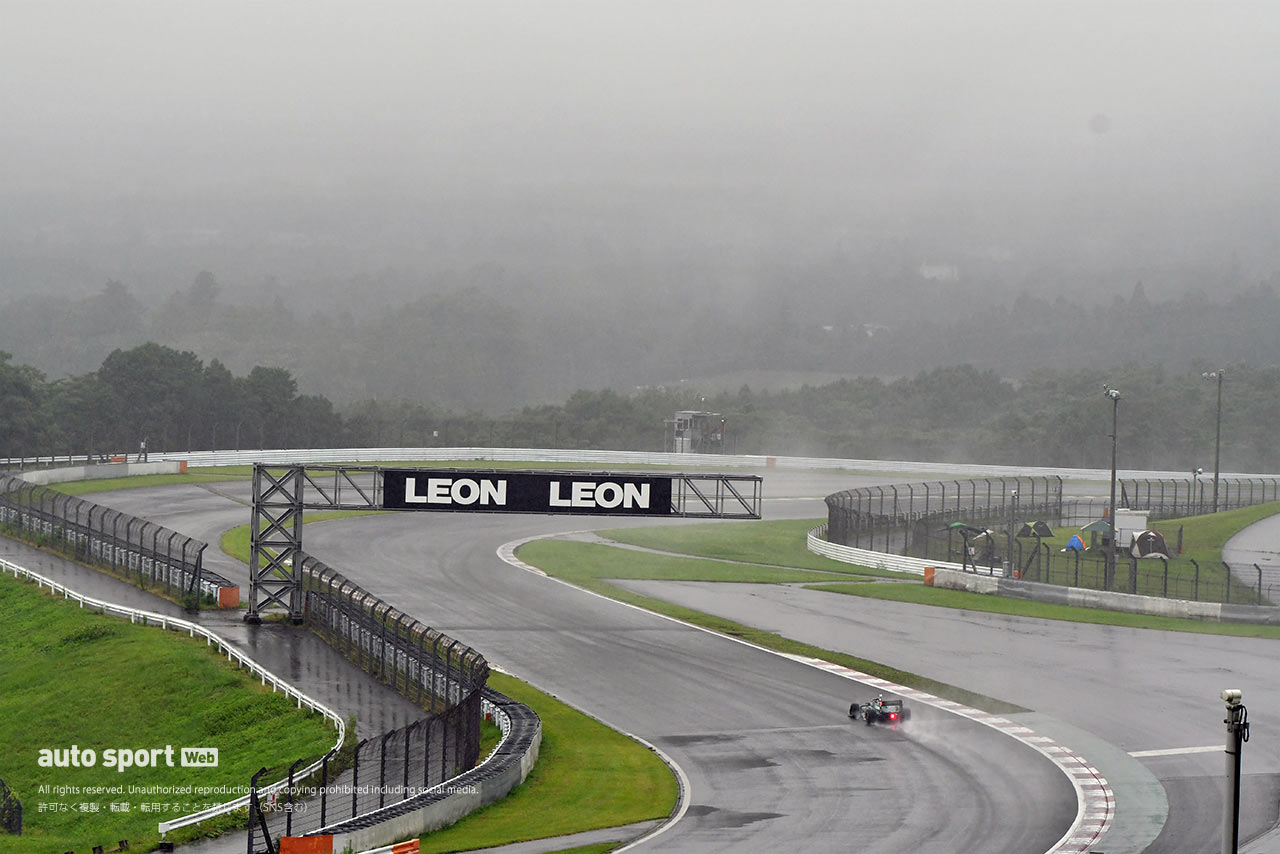 ウエットコンディションのなか行われたスーパーフォーミュラ第6戦富士の土曜フリー走行