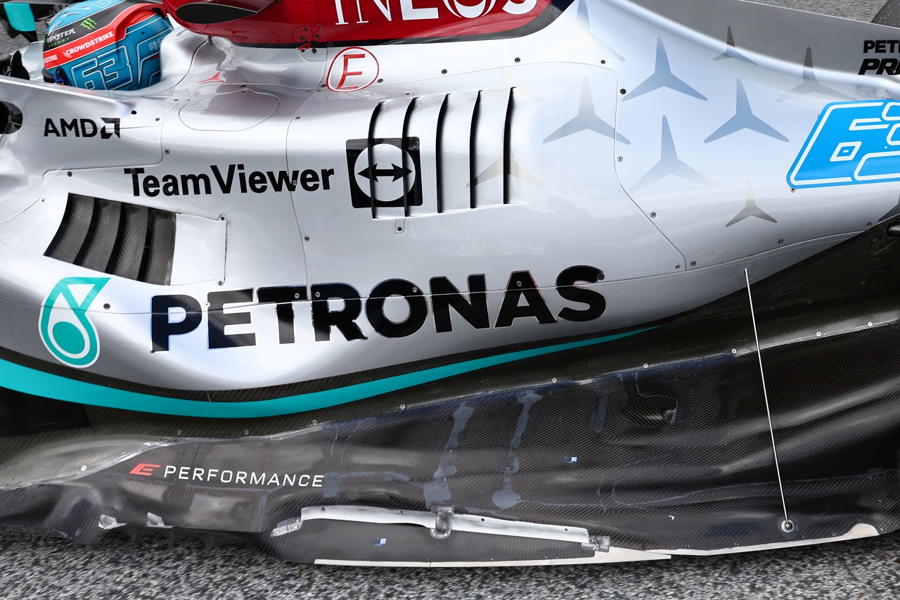 2022年F1第11戦オーストリアGP　修理されたジョージ・ラッセルのメルセデスF1 W13のフロア