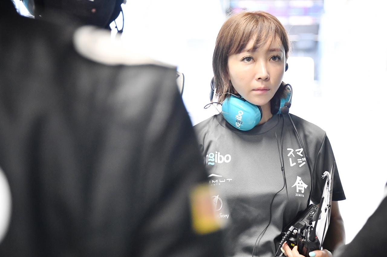 GTワールドチャレンジ・アジアに参戦するYogibo Racingを率いる芳賀美里監督