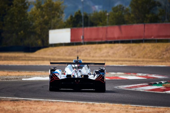 バラーノでシェイクダウンされたBMW MハイブリッドV8