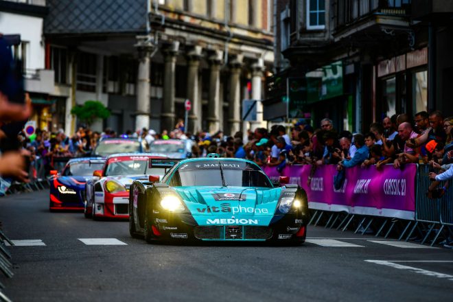 7月27日に行われたパレードにはマセラティMC12 GT1など、クラシックレースに参加する車両の姿も