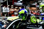 46号車アウディR8 LMSエボIIに乗り込むバレンティーノ・ロッシ（チームWRT）　2022スパ24時間