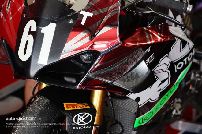 2022鈴鹿8耐：Team de"LIGHTのドゥカティ・パニガーレV4 R