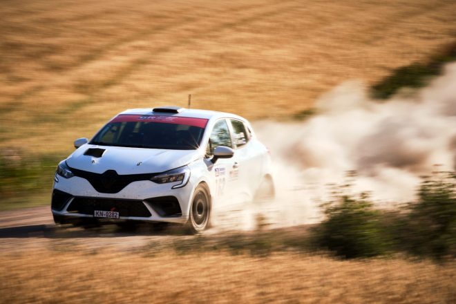 山本雄紀/ミイカ・テイスコネン組（ルノー・クリオ・ラリー4）　2022バラオサ・エクスパート・ラリー