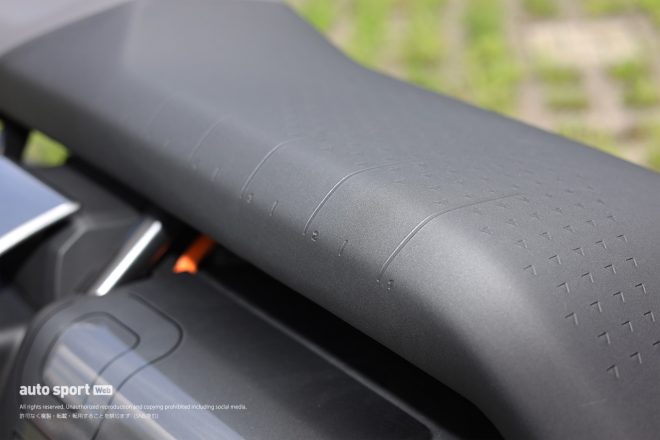 BMW『CE04』シート