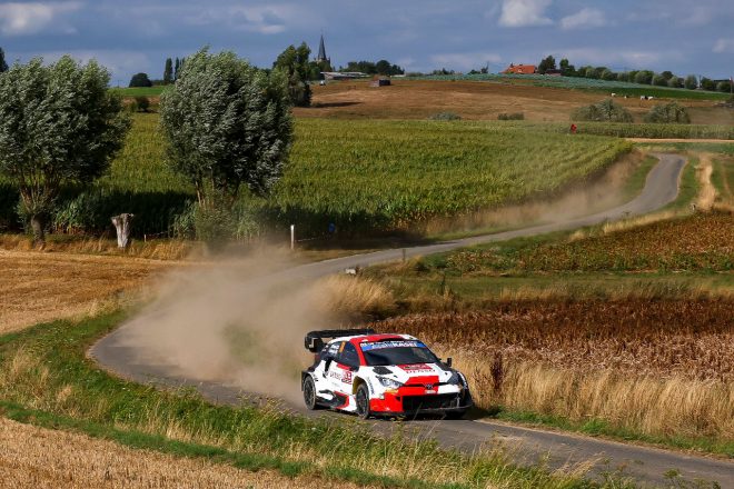 ハイブリッドシステムのトラブルを抱えながらも総合6番手まで順位を上げてきた勝田貴元（トヨタGRヤリス・ラリー1）　2022年WRC第9戦イープル・ラリー・ベルギー