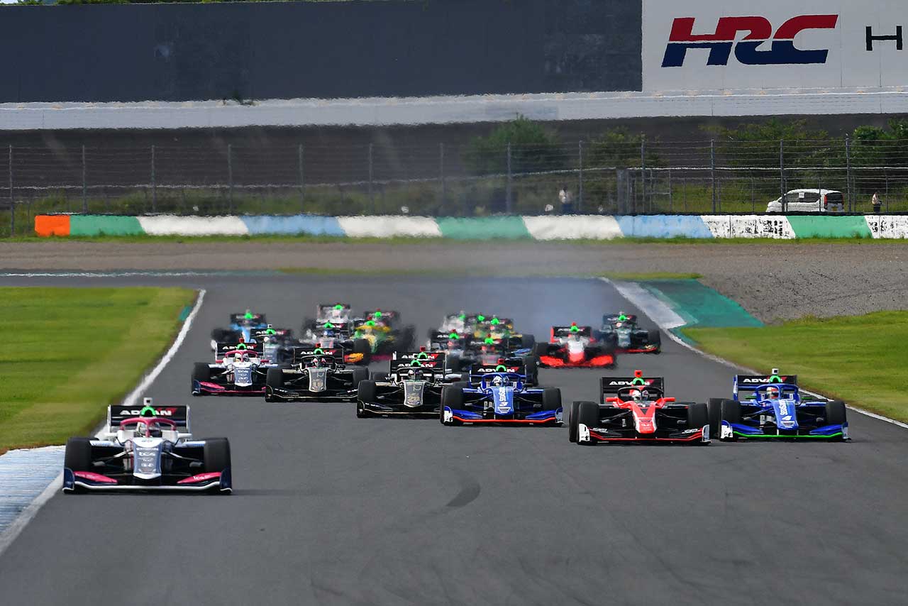 2022全日本スーパーフォーミュラ選手権第8戦もてぎ スタートシーン