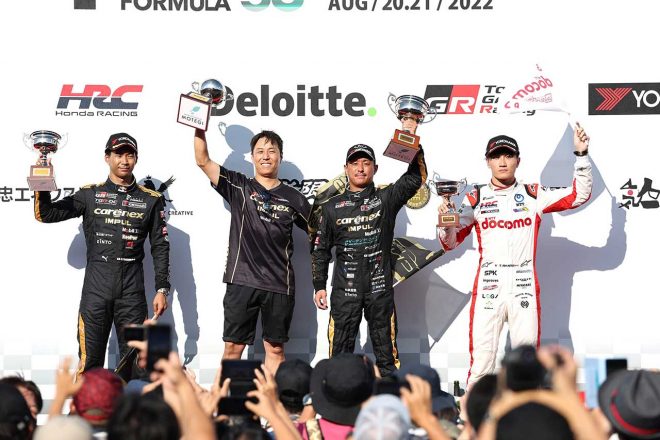 2022スーパーフォーミュラ第8戦もてぎ　表彰式