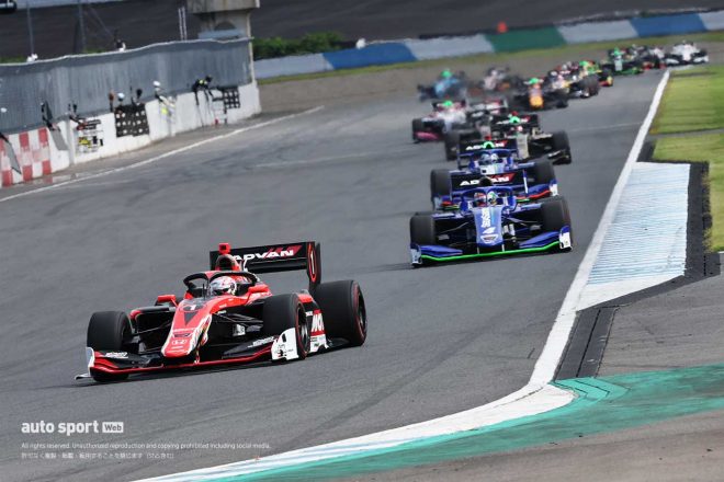 2022スーパーフォーミュラ第8戦もてぎ　野尻智紀（TEAM MUGEN）とサッシャ・フェネストラズ（KONDO RACING）