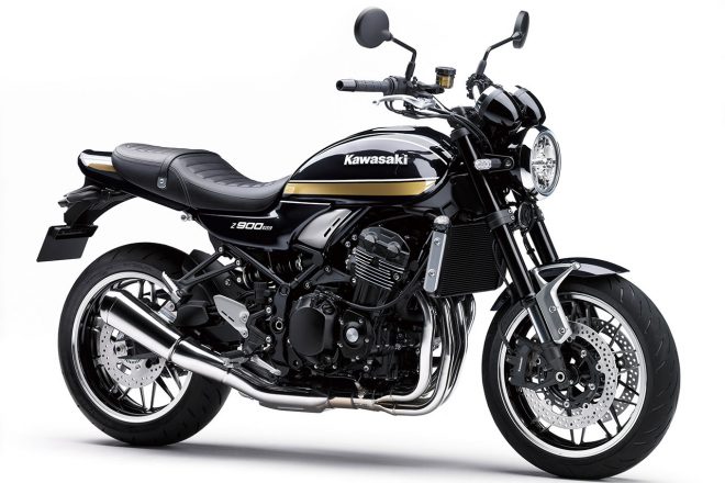 カワサキ『Z900RS』／ボディカラー： メタリックディアブロブラック