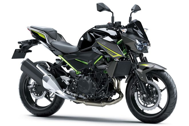 カワサキ『Z400』／ボディカラー：メタリックスパークブラック ×メタリックマットグラフェンスチールグレー